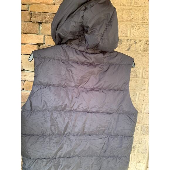 Abercrombie & Fitch Goose Down Hooded Vest-Size Medium - Picture 3 of 8